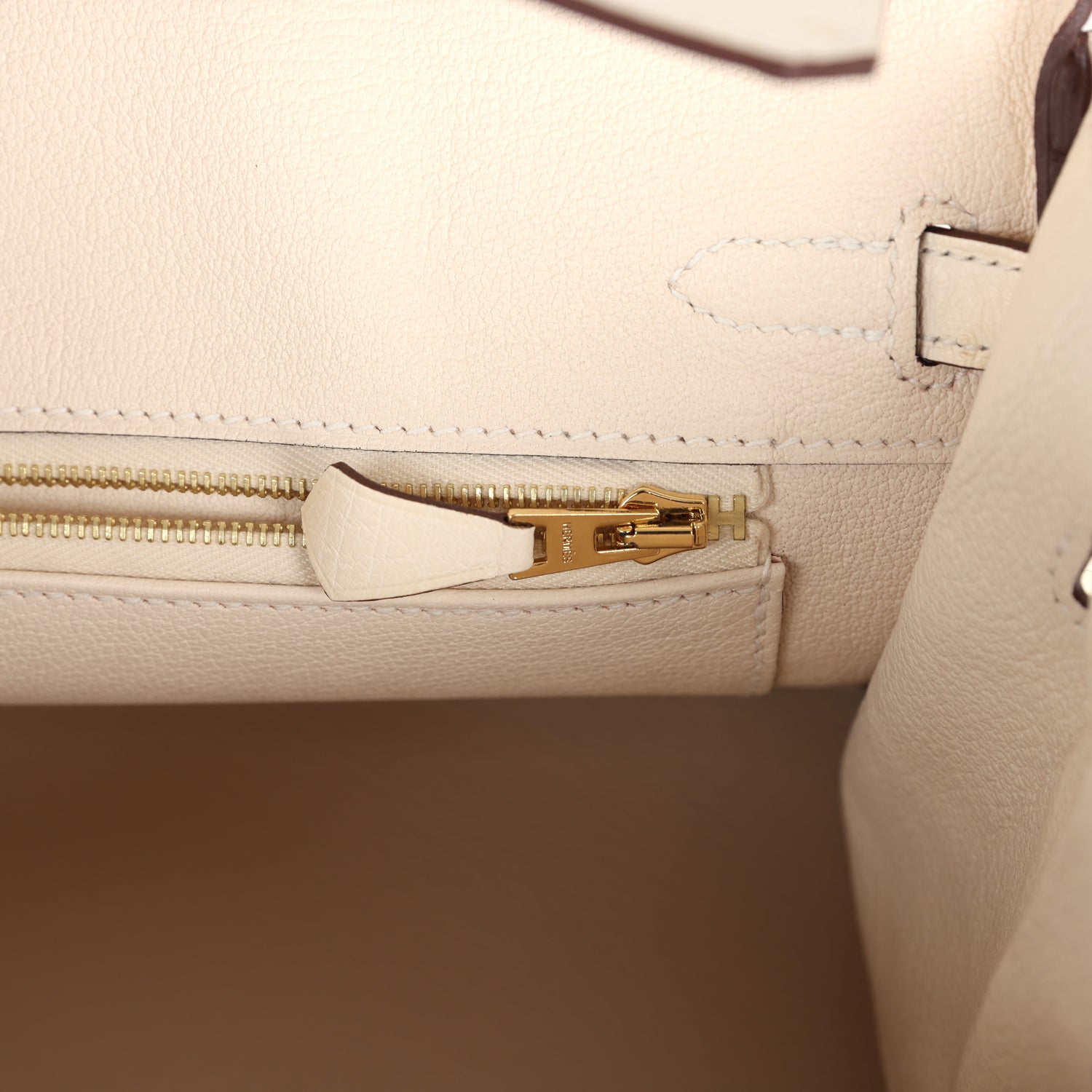 Hermès Birkin 25 Nata Ostrich Gold Hardware Hermès Birkin 25 Nata Ostrich Gold Hardware