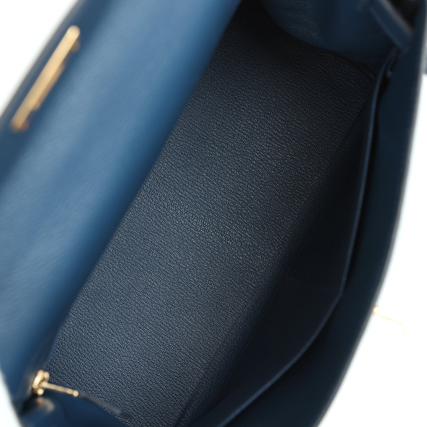 Hermès Kelly Retourne 28 Deep Bleu Evercolor Gold Hardware Hermès Kelly Retourne 28 Deep Bleu Evercolor Gold Hardware