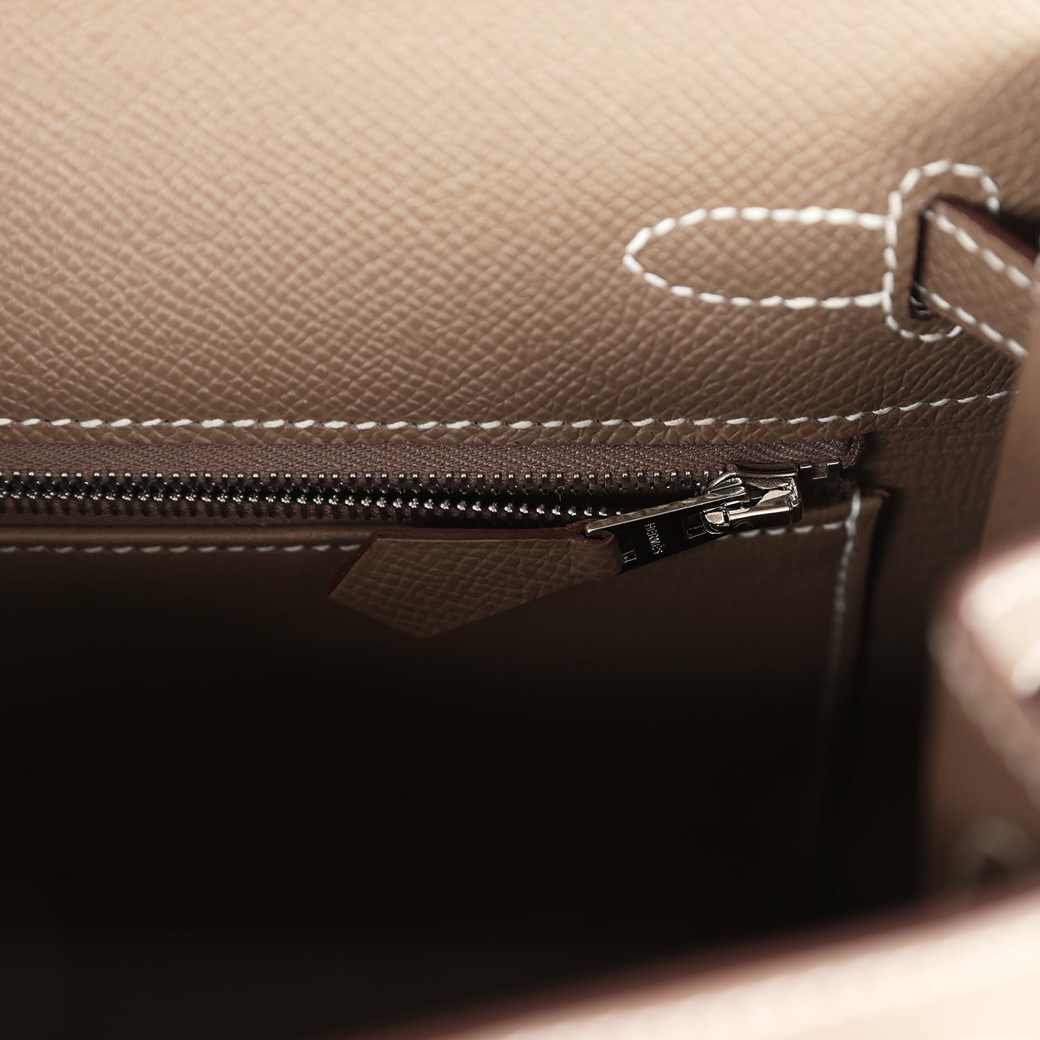 Hermès Kelly Sellier 25 Etoupe Epsom Palladium Hardware Hermès Kelly Sellier 25 Etoupe Epsom Palladium Hardware